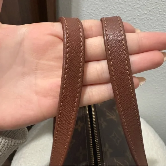 Louis Vuitton papillon 30
